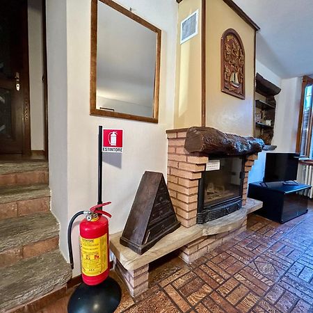 Al Civico 7 Villa Oliveto Lario Ngoại thất bức ảnh