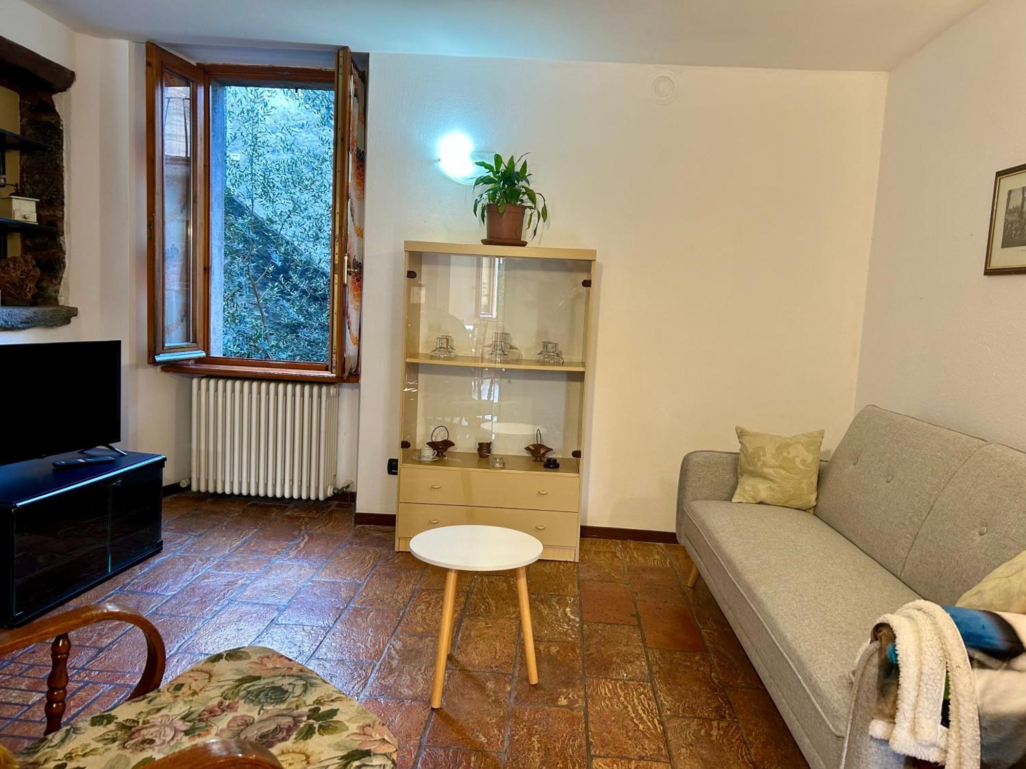Al Civico 7 Villa Oliveto Lario Ngoại thất bức ảnh