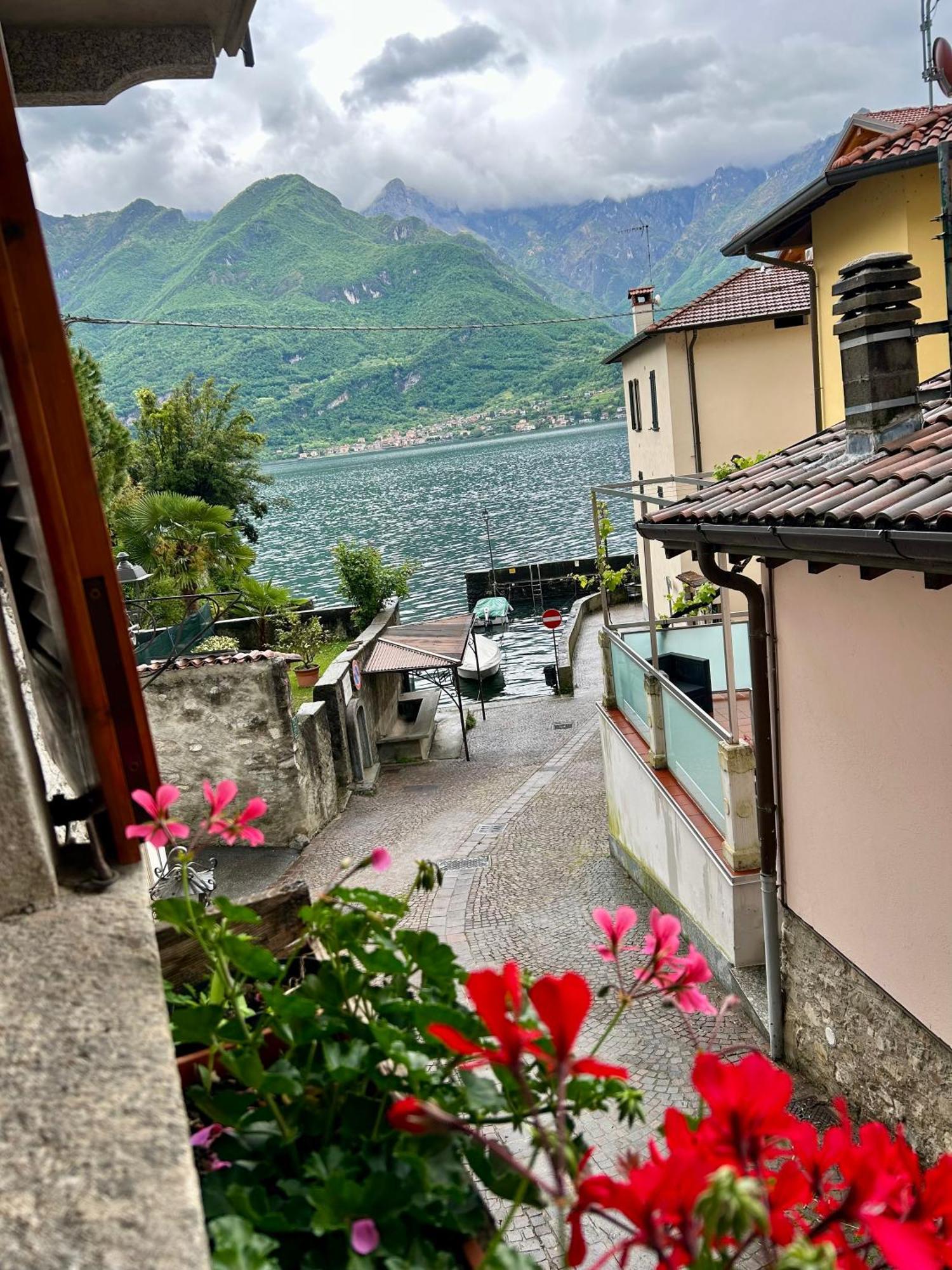 Al Civico 7 Villa Oliveto Lario Ngoại thất bức ảnh